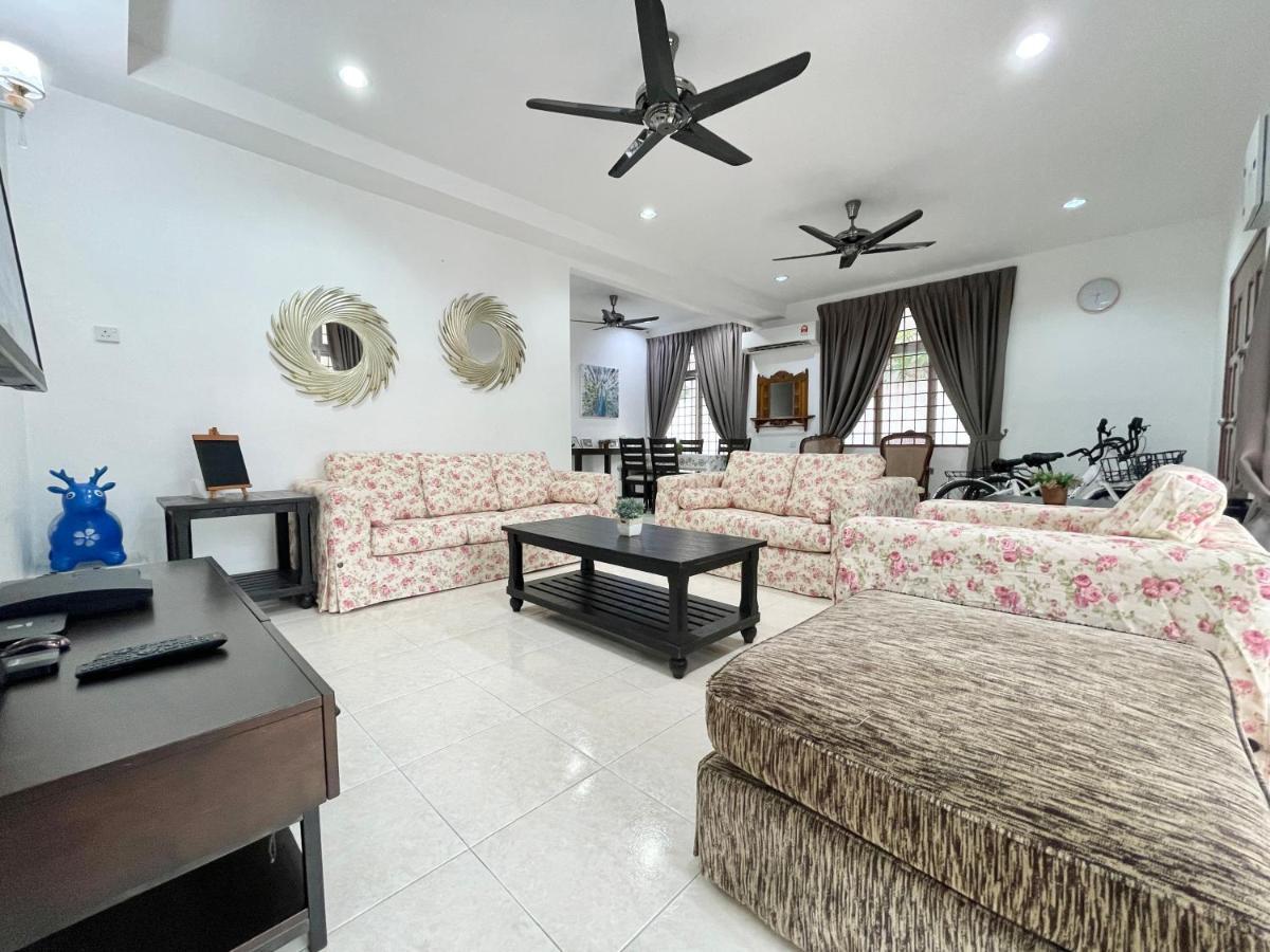 Langkawi Cozy Holiday Home At Bukit Indah By Zervin Kuah Eksteriør billede